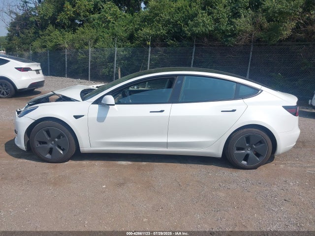 5YJ3E1EA8NF151926 Tesla MODEL 3