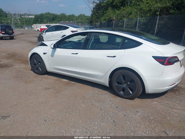 2022 TESLA MODEL 3 5YJ3E1EA8NF151926 Photo 2