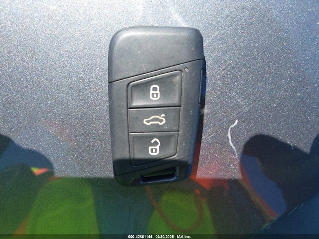 3VVCX7B26NM066543 Volkswagen tsi