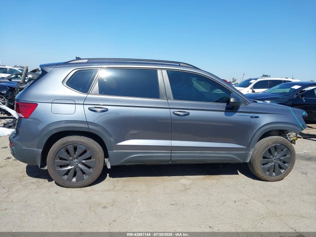 3VVCX7B26NM066543 Volkswagen tsi
