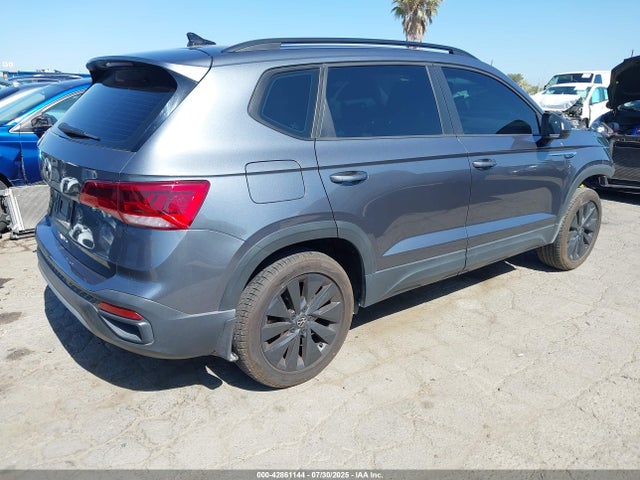 3VVCX7B26NM066543 Volkswagen tsi