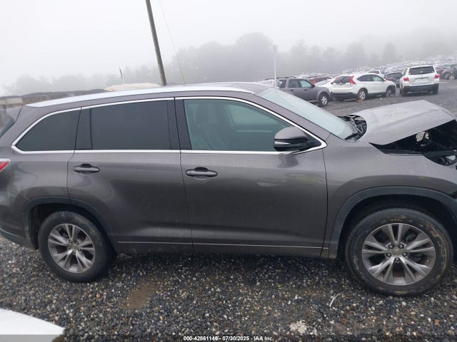 Toyota 2gr-fe 2014 5TDKKRFH3ES026701 Image 13