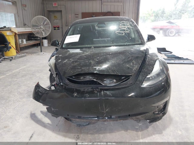 Tesla 2022 2022 5YJ3E1EA8NF344870 Image 11