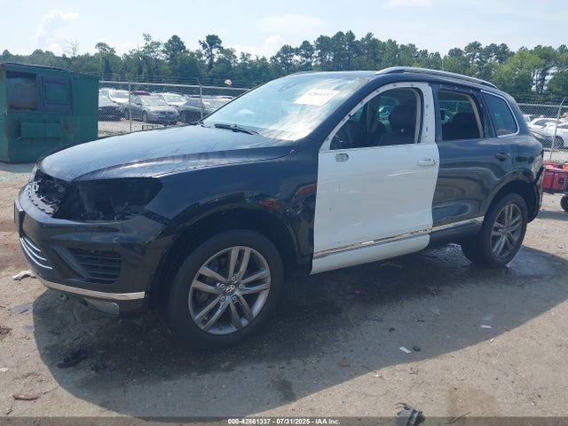 WVGEF9BP8GD011488 Volkswagen 2016