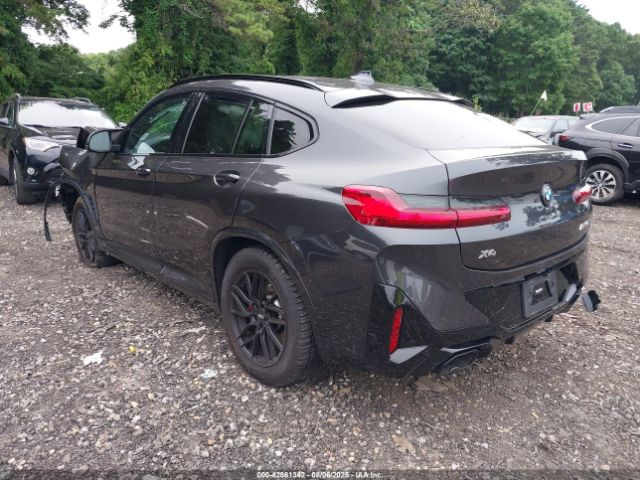 2022 BMW X4 5UX43DT05N9K14429 Photo 2