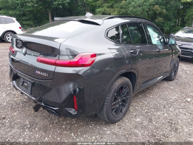 2022 BMW X4 5UX43DT05N9K14429 Photo 3
