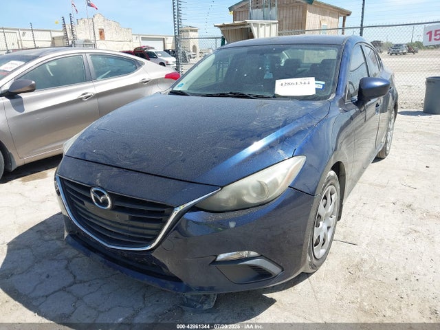 3MZBM1U75FM140848 Mazda pe