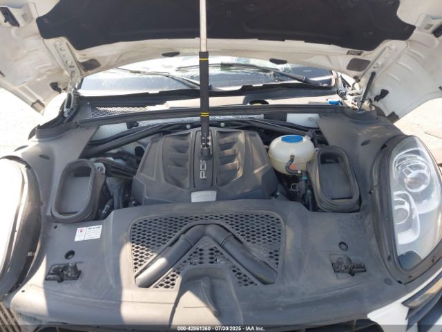 2017 PORSCHE MACAN WP1AB2A57HLB11142 Photo 9