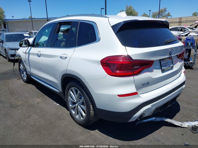 BMW X3 2019 5UXTR7C52KLF28404 Image 3