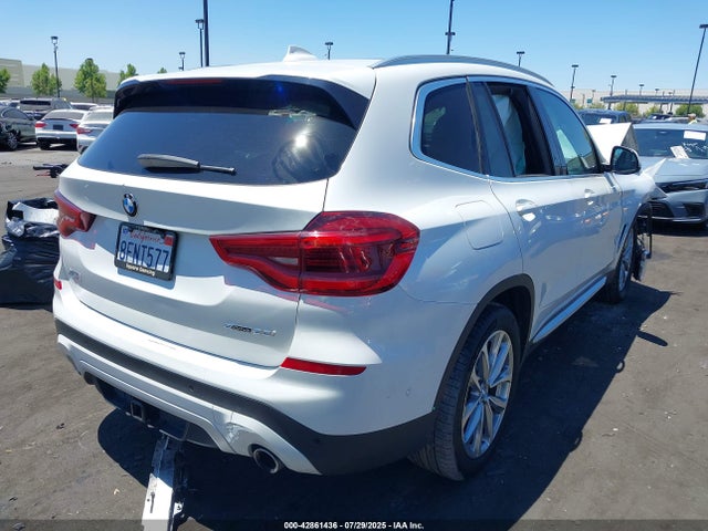 BMW X3 2019 5UXTR7C52KLF28404 Image 4