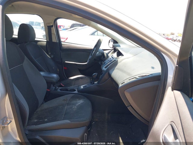 1FADP3K22EL200547 Ford 2014