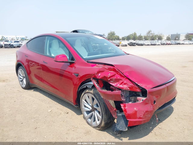 2026 TESLA MODEL Y 7SAYGDED8TF380425 Photo 5