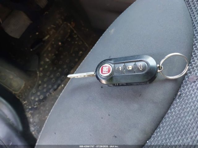 2014 FIAT 500L ZFBCFADH5EZ010661 Photo 10