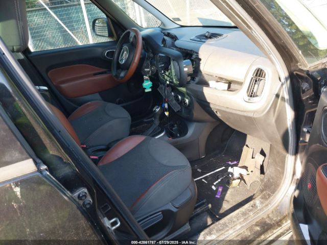 2014 FIAT 500L ZFBCFADH5EZ010661 Photo 4