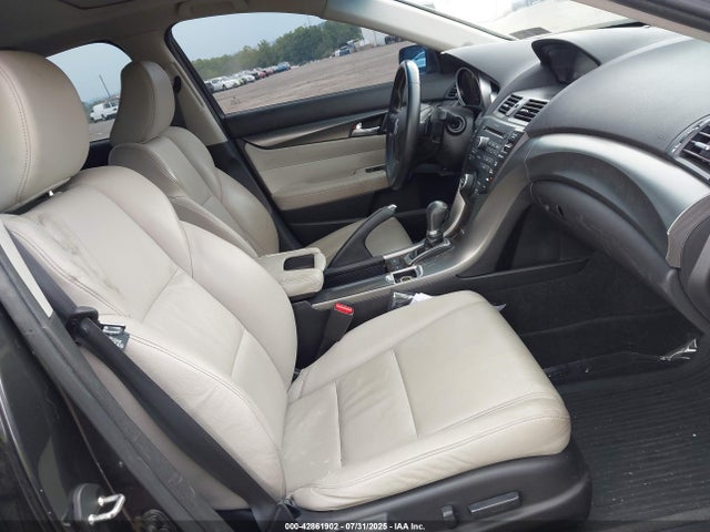 Acura j35z6 2014 19UUA8F39EA001987 Image 5