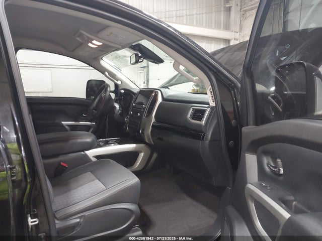 Nissan Titan 2021 1N6AA1FB5MN536240 Image 5