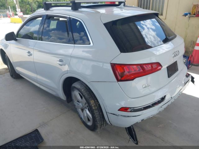 2019 AUDI Q5 WA1BNAFY2K2081713 Photo 2