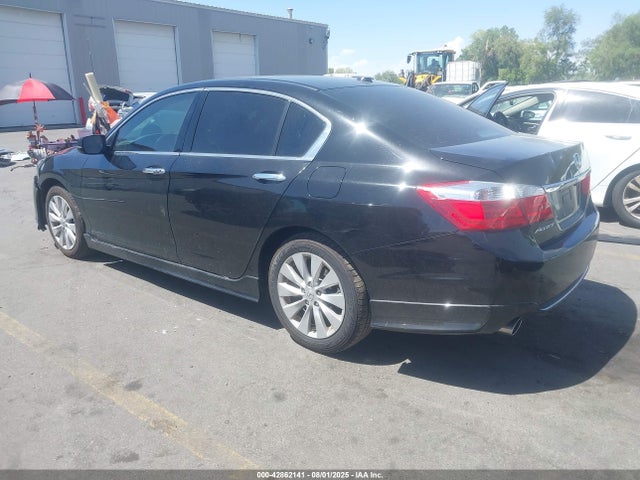Honda j35y1 2015 1HGCR3F81FA027679 Image 3