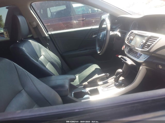 Honda j35y1 2015 1HGCR3F81FA027679 Image 5