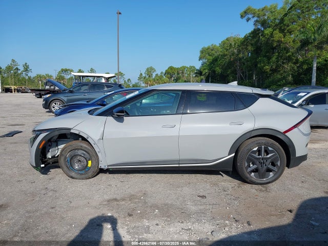 5XYC34JA3SG003829 KIA EV6