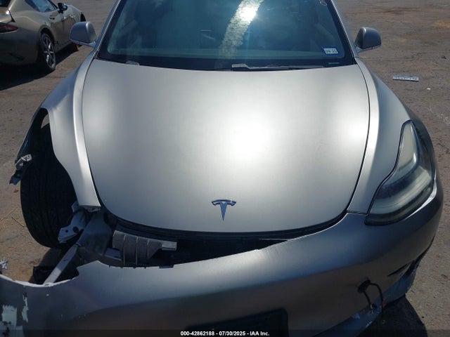 Tesla 2019 2019 5YJ3E1EA8KF486356 Image 10