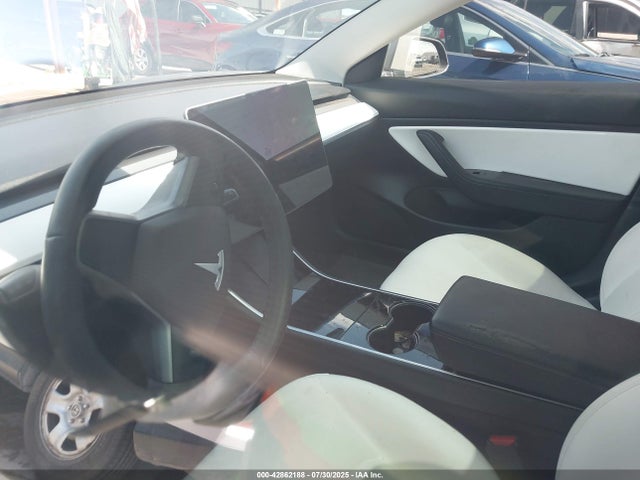Tesla 2019 2019 5YJ3E1EA8KF486356 Image 16