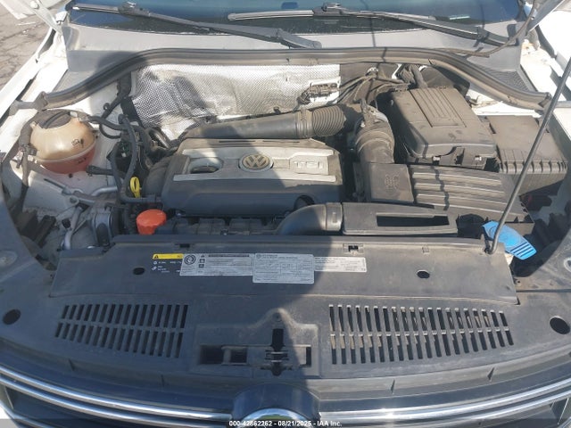 WVGAV7AX0FW569507 Volkswagen Tiguan