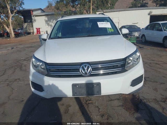 WVGAV7AX0FW569507 Volkswagen Tiguan