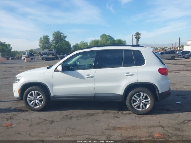 WVGAV7AX0FW569507 Volkswagen Tiguan