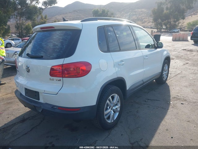 WVGAV7AX0FW569507 Volkswagen Tiguan