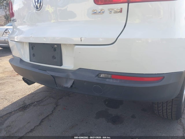 WVGAV7AX0FW569507 Volkswagen Tiguan