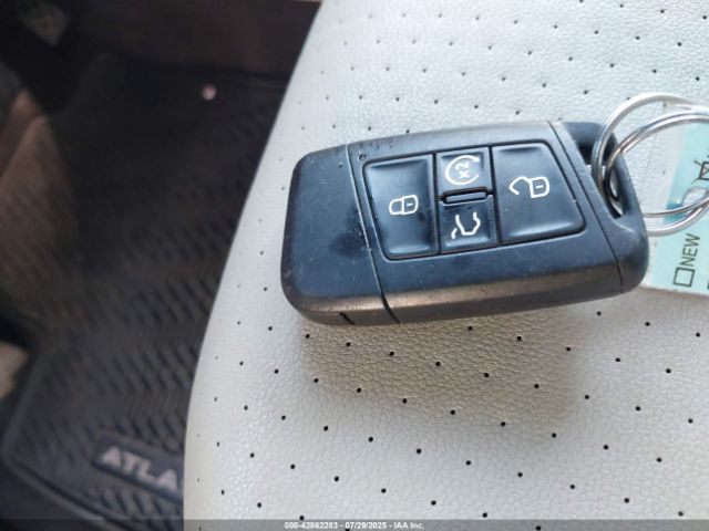 2018 VOLKSWAGEN ATLAS 1V2LR2CA0JC520538 Photo 10