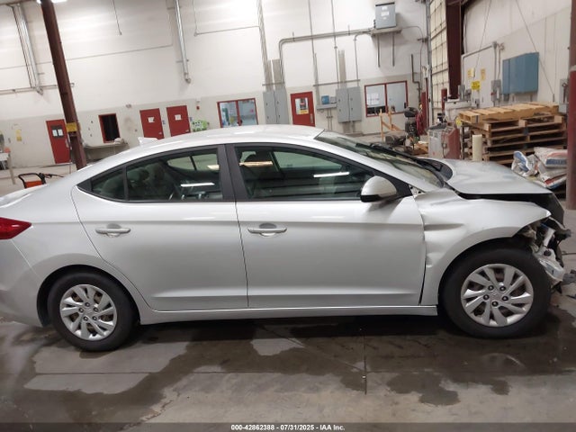 Hyundai Elantra 2017 5NPD74LF8HH112290 Image 14