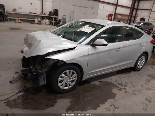 Hyundai Elantra 2017 5NPD74LF8HH112290 Image 2