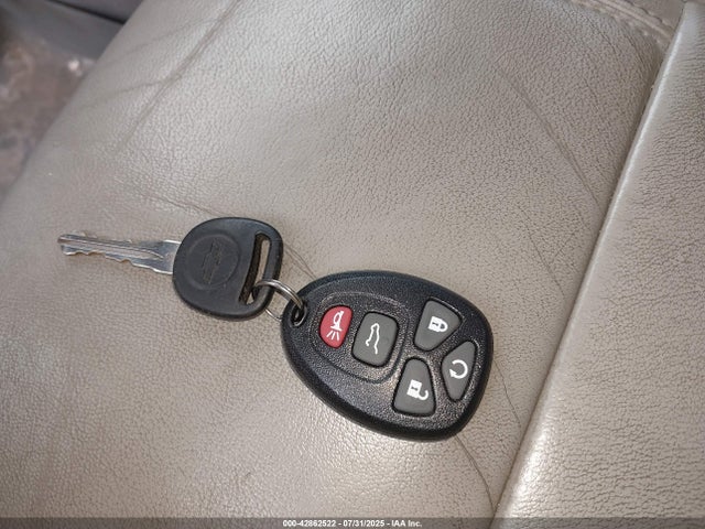 1GNKVHKD5EJ300876 Chevrolet llt