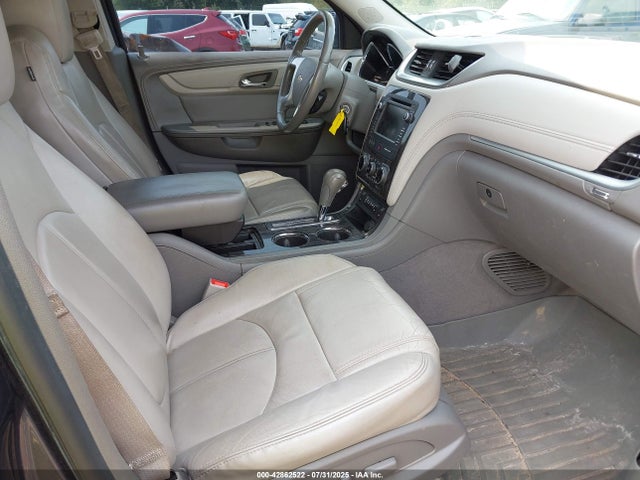 1GNKVHKD5EJ300876 Chevrolet llt