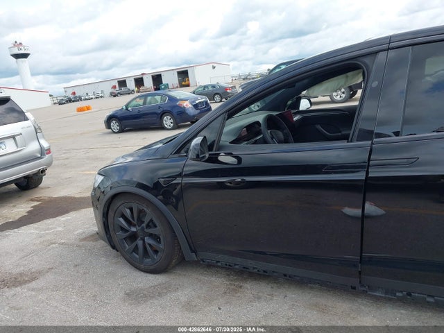 Tesla MODEL X 2022 7SAXCBE6XNF342386 Image 21
