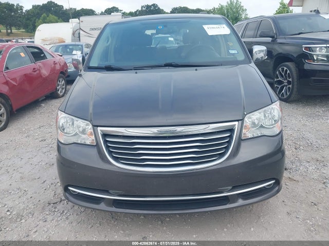 2C4RC1CG8GR190756 Chrysler Town and Country