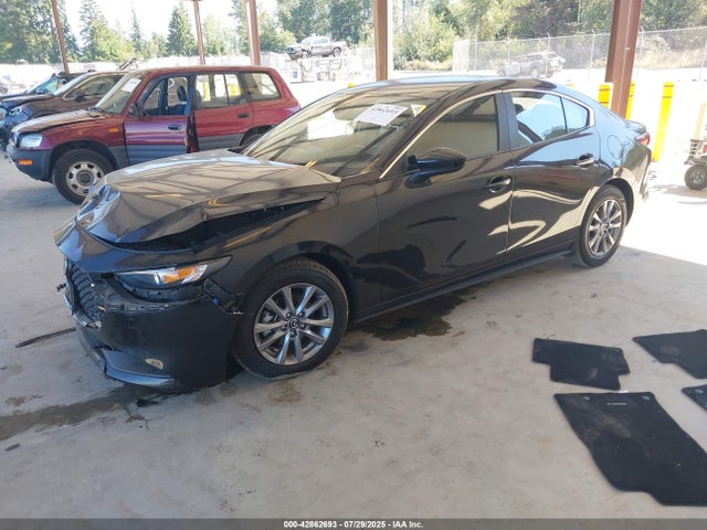 Mazda pe 2022 3MZBPAA72NM318645 Image 2