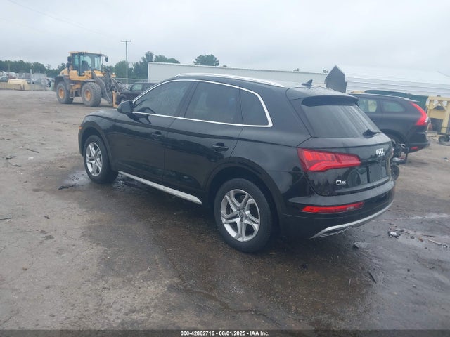 2019 AUDI Q5 WA1ANAFY0K2111819 Photo 2