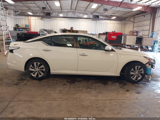 Nissan 2019 2019 1N4BL4BV0KC225266 Image 14