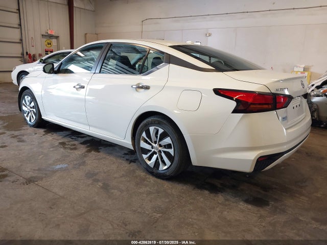Nissan 2019 2019 1N4BL4BV0KC225266 Image 3