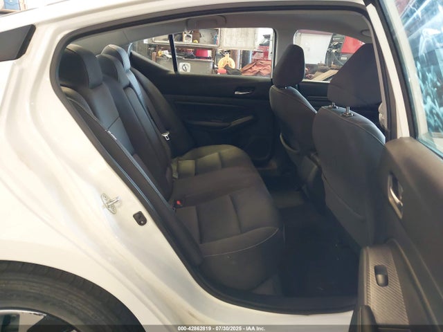 Nissan 2019 2019 1N4BL4BV0KC225266 Image 8