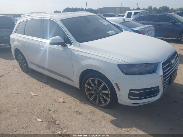 2019 AUDI Q7 WA1LAAF7XKD002302 Photo 0