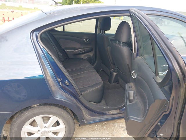 Nissan 2014 2014 3N1CN7AP9EL813076 Image 8
