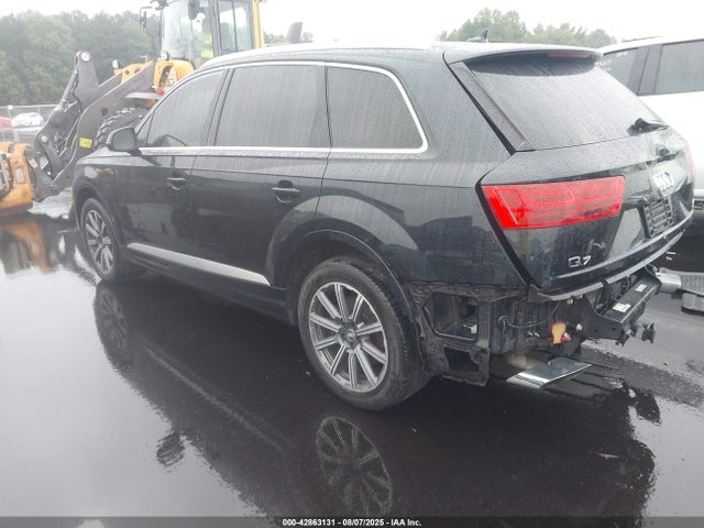 2017 AUDI Q7 WA1LAAF75HD022384 Photo 2