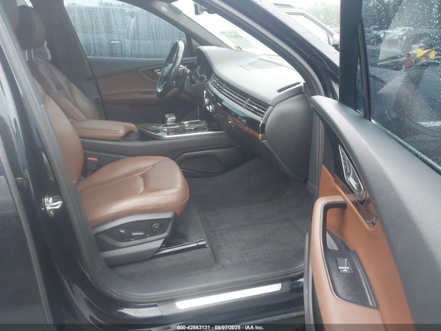 2017 AUDI Q7 WA1LAAF75HD022384 Photo 4