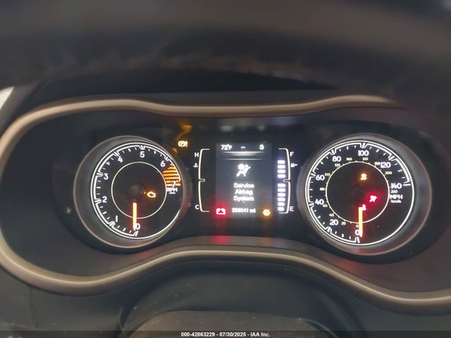 1C4PJLAB4GW370257 Jeep Cherokee