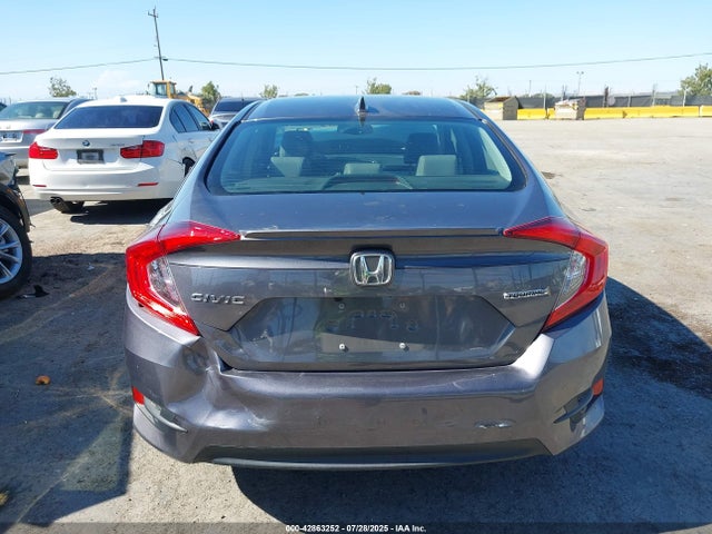 Honda l15b7 2017 2HGFC1F97HH634640 Image 16