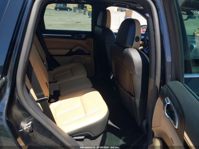 2017 PORSCHE CAYENNE WP1AA2A26HKA89780 Photo 7